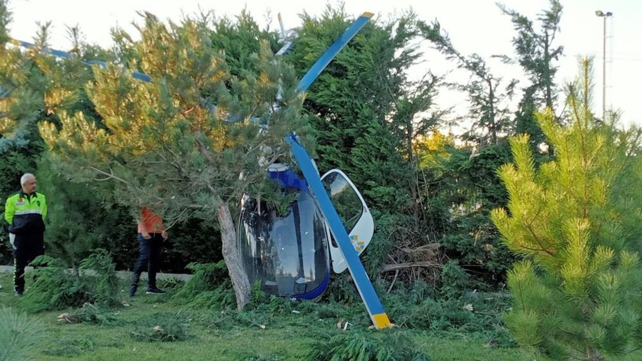 Afyonkarahisar'da bir helikopter otelin bahçesine düştü
