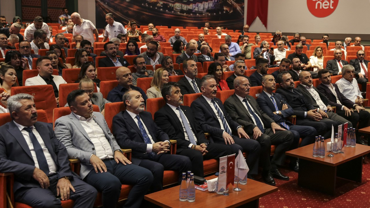 Gayrimenkul sektörünün sorunları "Çözüm Zirvesi"nde konuşuldu