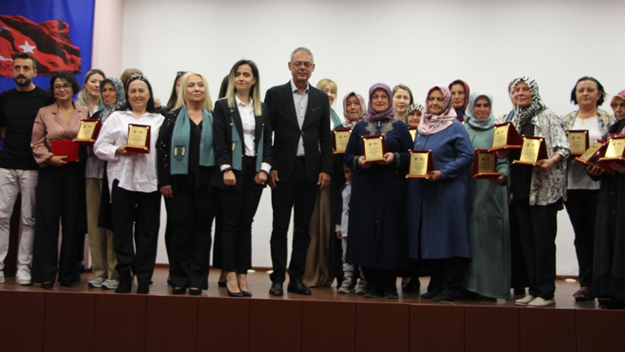 Cumhuriyet Kadınları Cennet Kuşları belgeseli özel gösterimi yapıldı