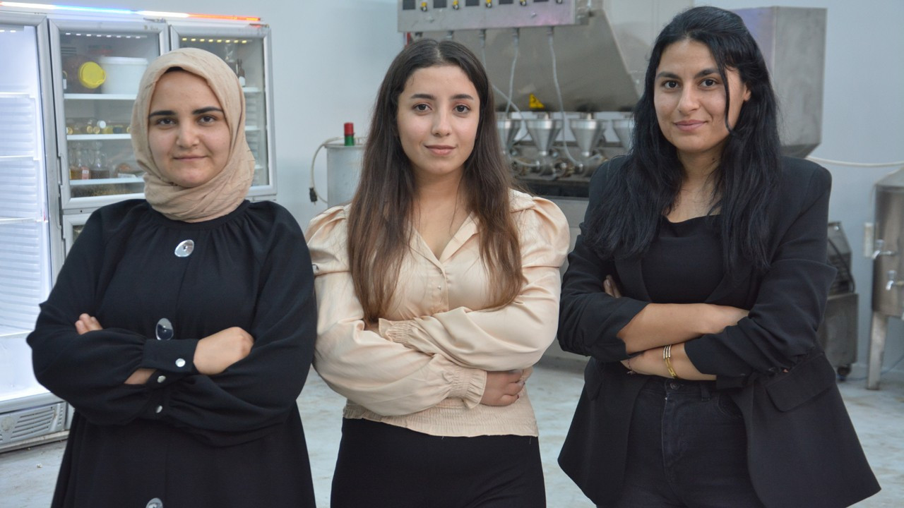 Urfa’nın ilk tıbbi aromatik yağ tesisi üretime başladı