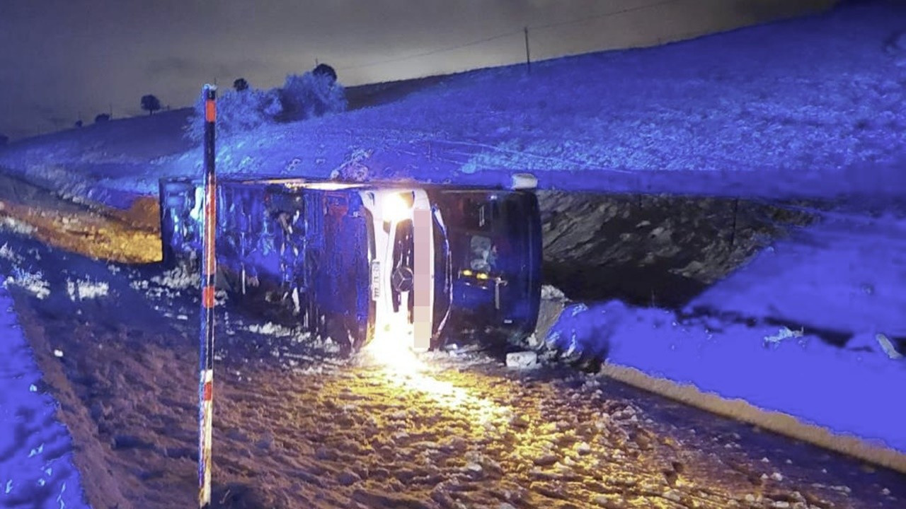 Bingöl'de 2 ayrı yolcu otobüsü kazası: 22 kişi yaralandı