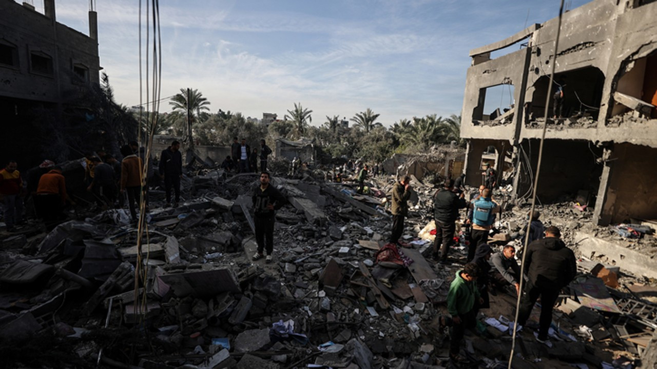 Gazze'de öldürülen Filistinlilerin sayısı 22 bine yaklaştı