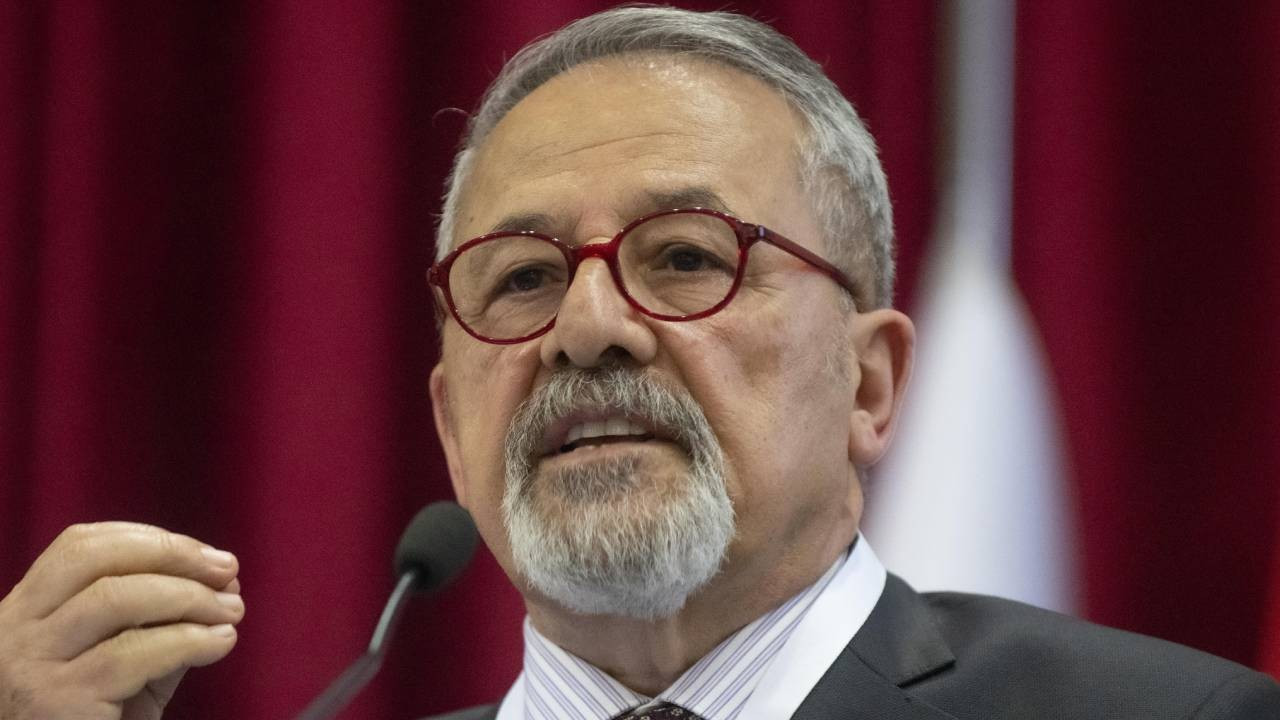 Malatya'daki depremin ardından Naci Görür'den uyarı... Fay hattını işaret etti: Yeri itibarıyla...