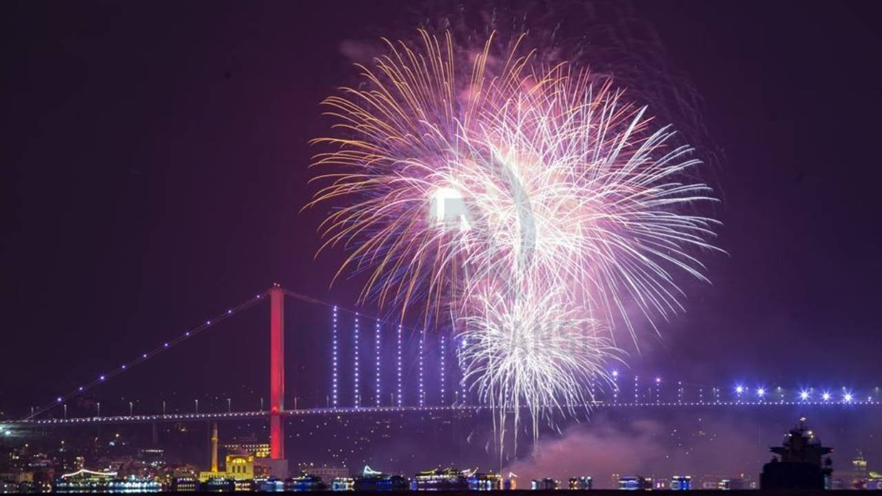1 Ocak 2024 resmi tatil mi? Okul, hastane, eczane, banka, kargo ve noterler açık olacak mı?