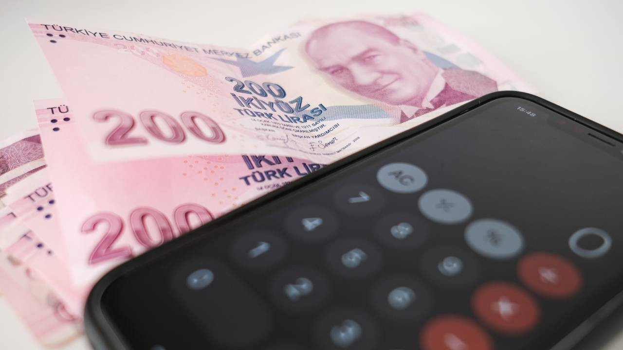 Emeklilere ek zam için kritik tarih geldi... Kabine'nin gündeminde milyonları ilgilendiren gelişme