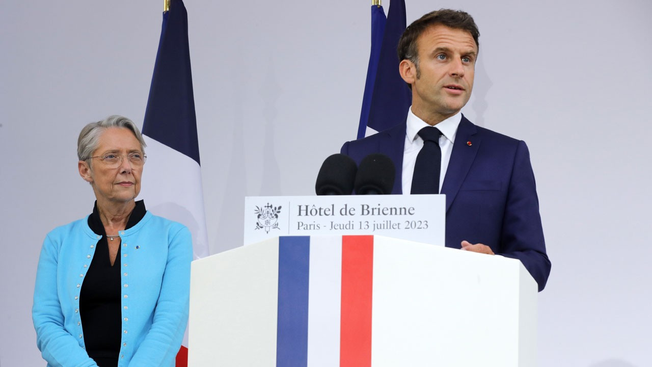 Fransa'da Macron, Başbakan Borne'un istifasını kabul etti