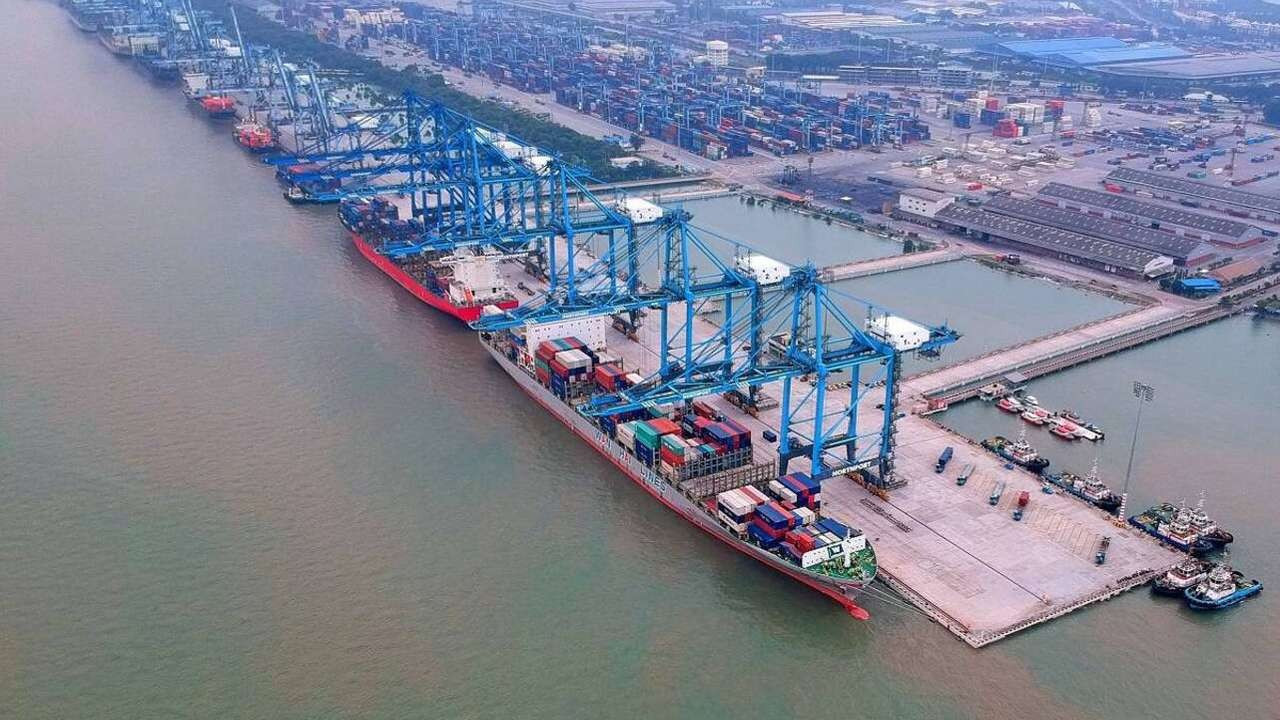 GIB, MMC Port Holdings'in yüzde 49’unu almak istiyor