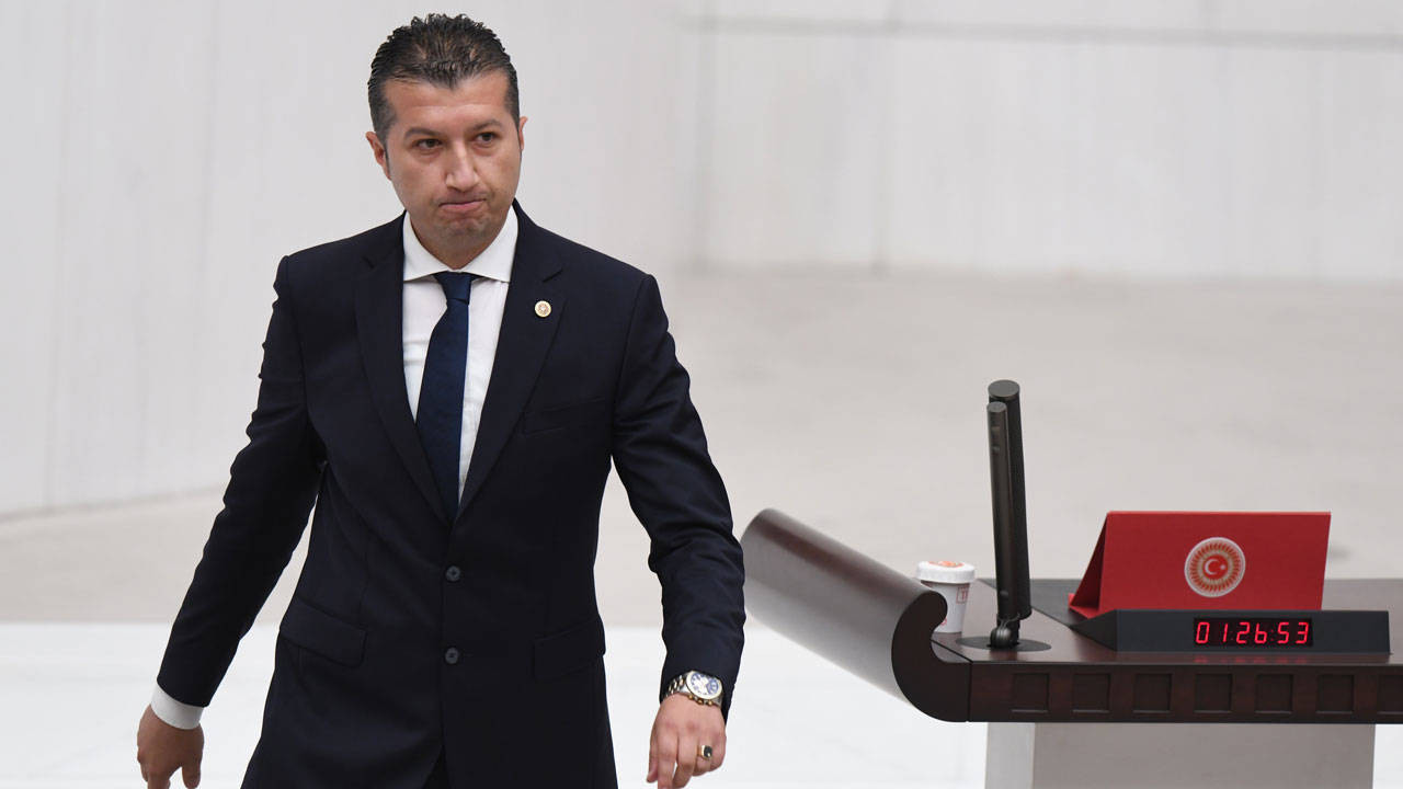 NATO’ya ‘ret’ oyu veren tek CHP’li vekil Akbulut: Kahrolsun Amerikan emperyalizmi