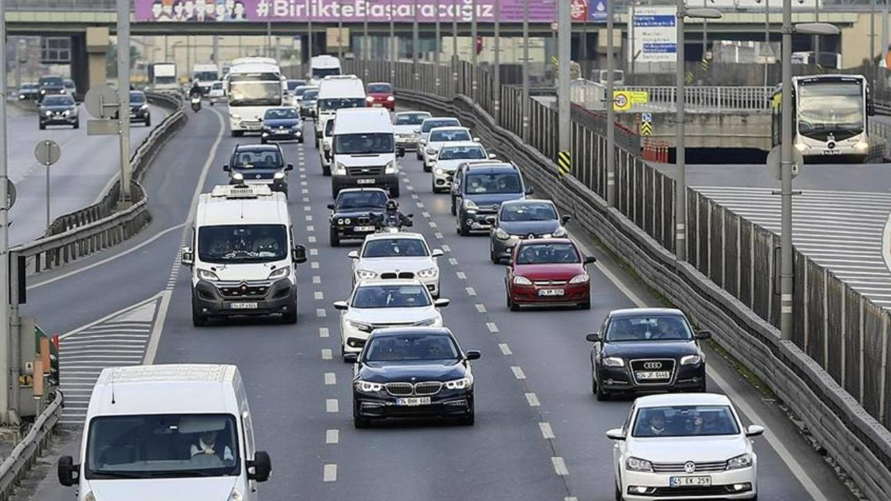 İstanbul'da trafik yoğunluğu yüzde 83'e çıktı