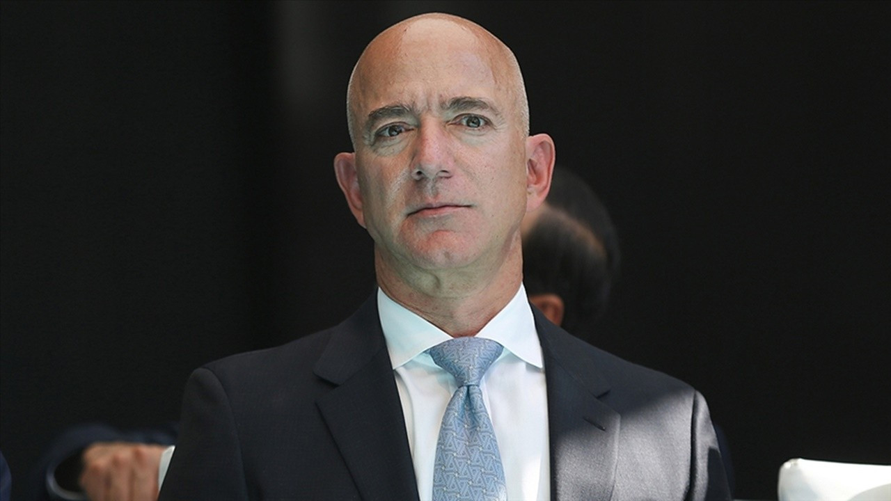 Jeff Bezos, 2 milyar dolar değerinde Amazon hissesini sattı