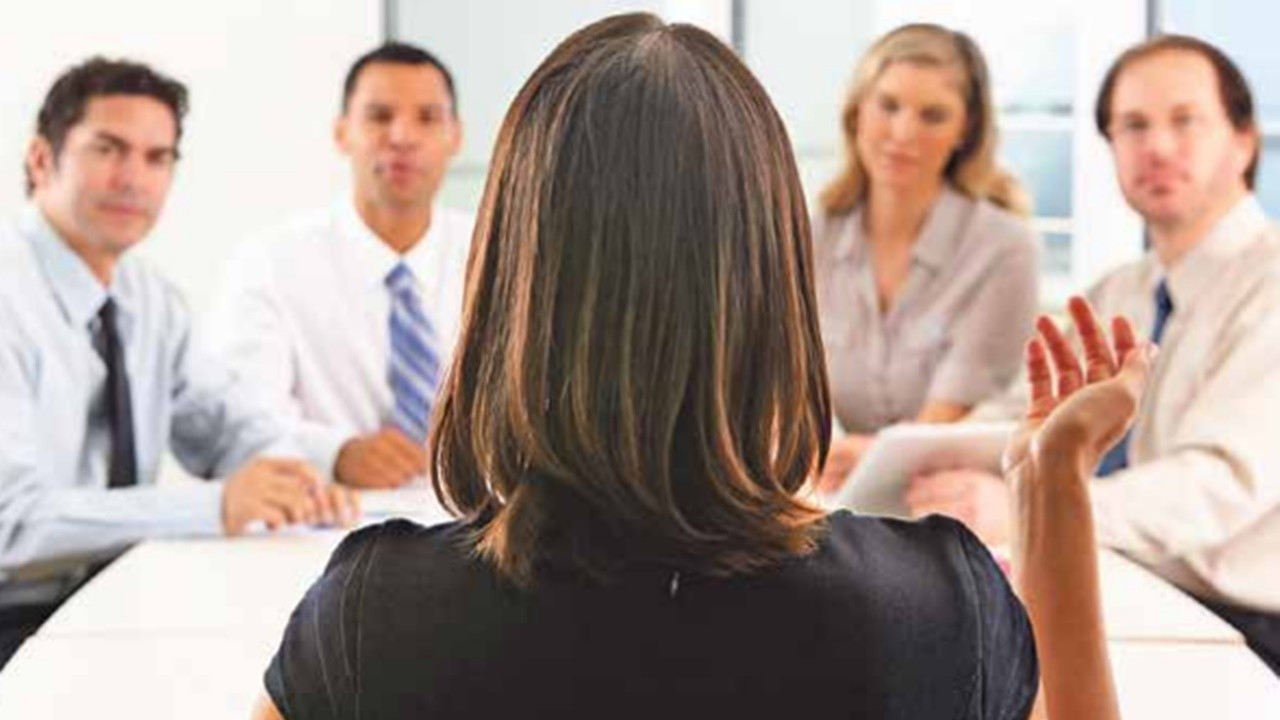 Kadın CEO’lar daha mı az ikna edici?