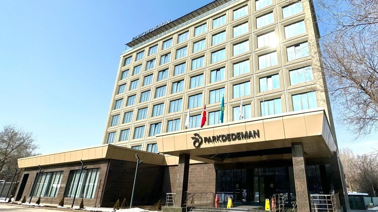 Park Dedeman Almaty, Kazakistan’da hizmete girdi