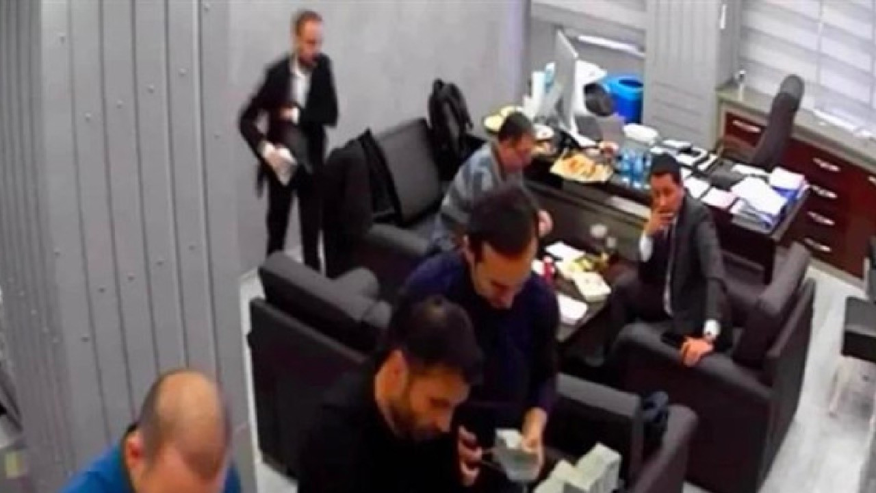 "Para sayma" görüntüleri soruşturması: CHP'li 3 isim ifadeye çağrıldı