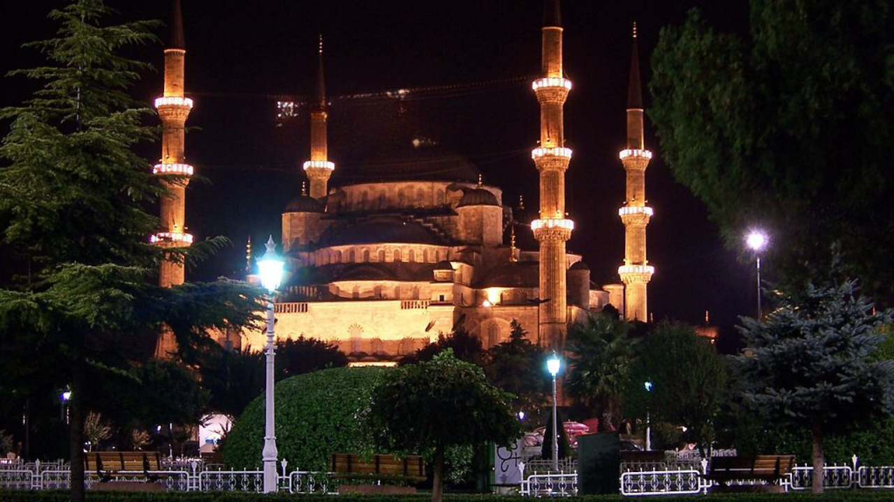 Bugün iftar saat kaçta? İftara ne kadar kaldı? Akşam ezanı saat kaçta? 19 Mart iftar vakitleri