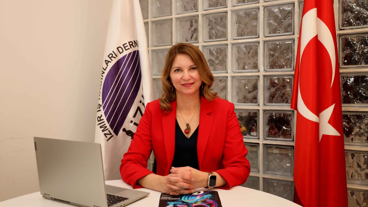 Siyasette kadının etkisi yükseliyor, İzmir örnek olmaya devam ediyor