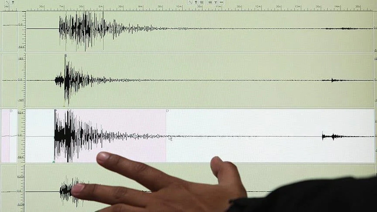 Son 25 yılın en büyüğü: Tayvan'da 7,4 büyüklüğünde deprem