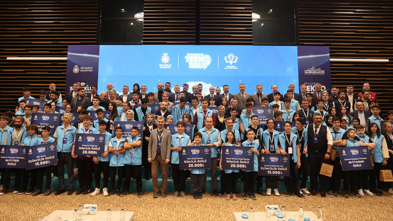 Geleceğin teknoloji liderleri TEKNO-SEL’de ödüllerini aldı