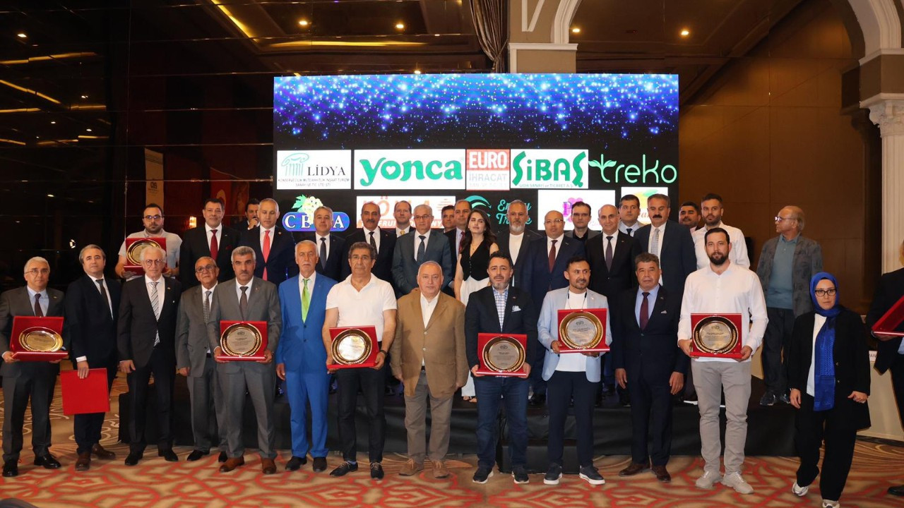 Egeli yaş meyve sebze ihracatçılarından 1,3 milyar dolarlık ihracat