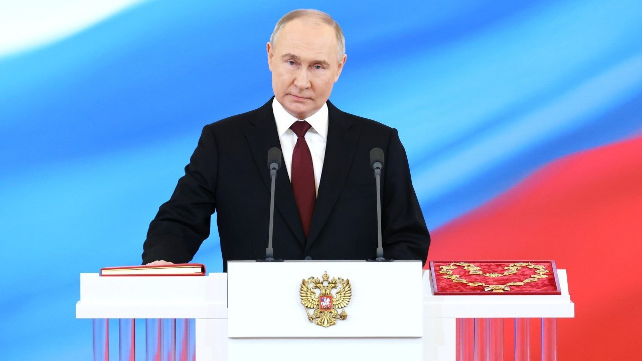 Rusya Devlet Başkanı Putin yeni kabineyi onayladı