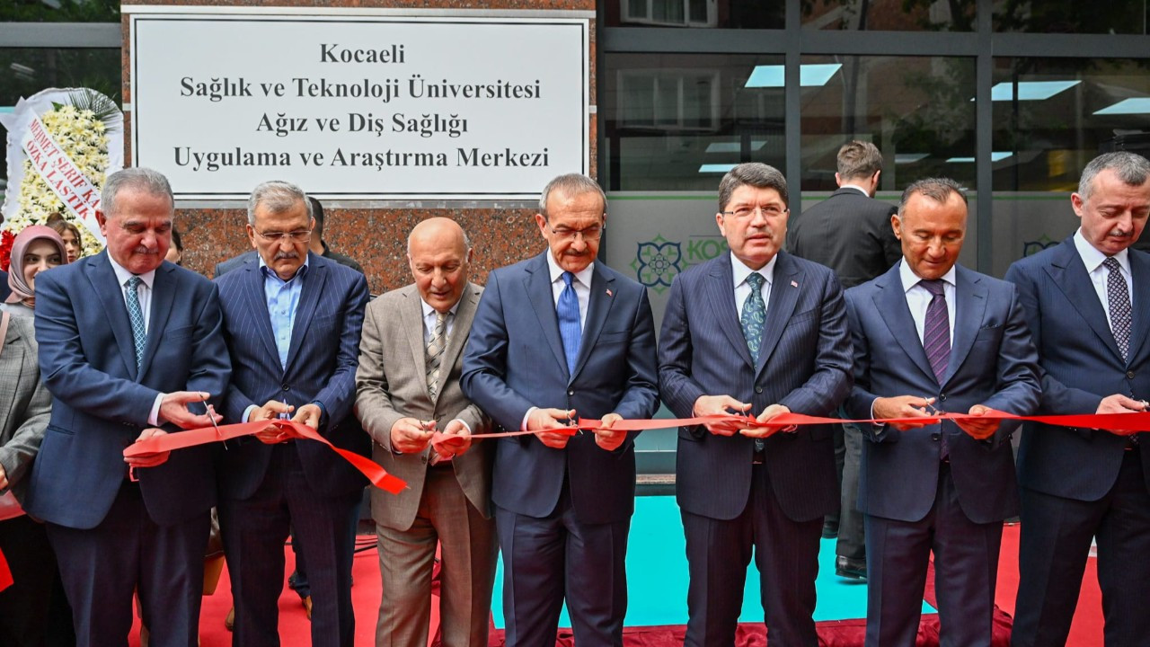 KOSTÜ Ağız ve Diş Sağlığı Merkezi’nin açılışını, Bakan Tunç gerçekleştirdi