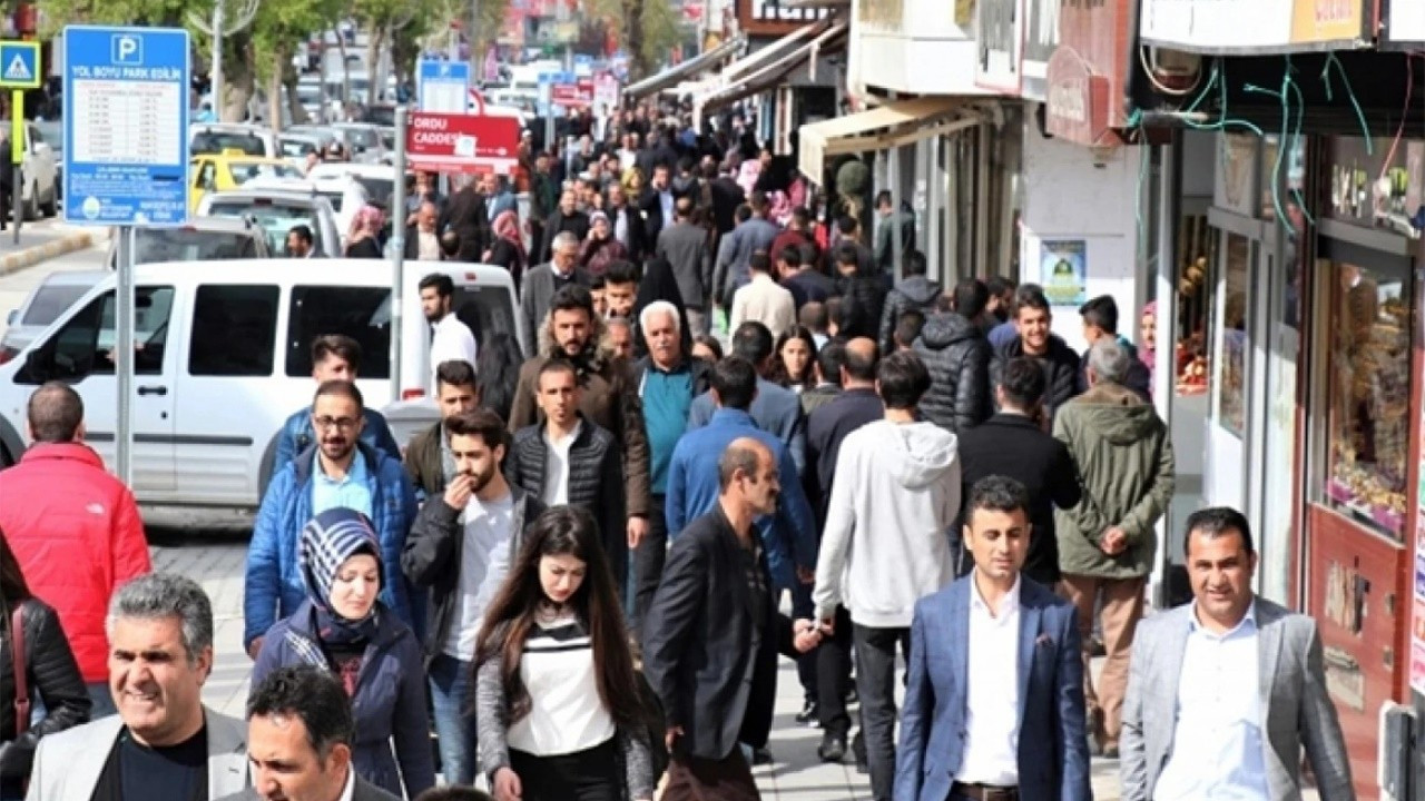 Prof. Dr. Elgin: Merkez'in abuk tablosu, asgari ücrete zam yapılmamak için hazırlanmış