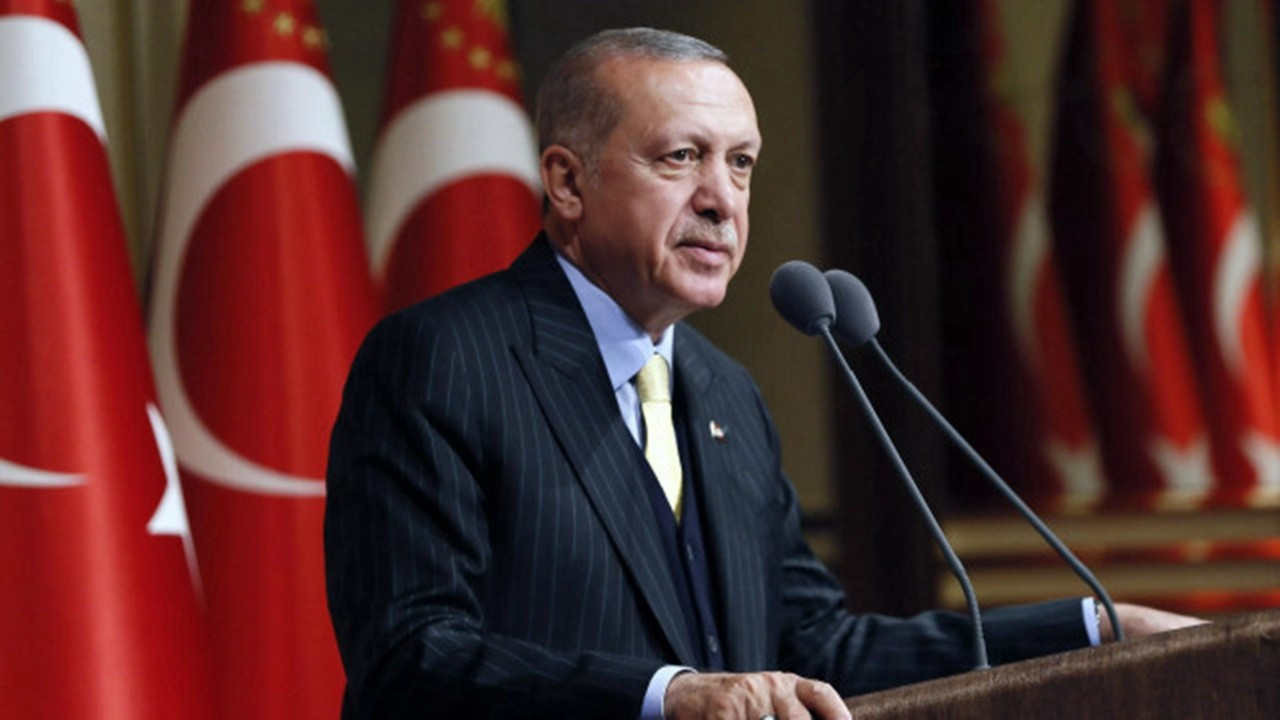 Cumhurbaşkanı Erdoğan'dan Mete Gazoz'a tebrik mesajı