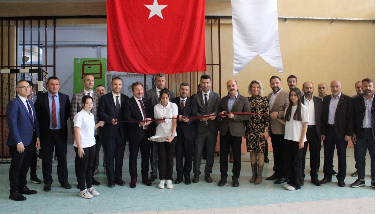 Körfez’de ilki gerçekleşen kariyer günleri etkinliğinde işverenlerle öğrenciler bir araya geldiler