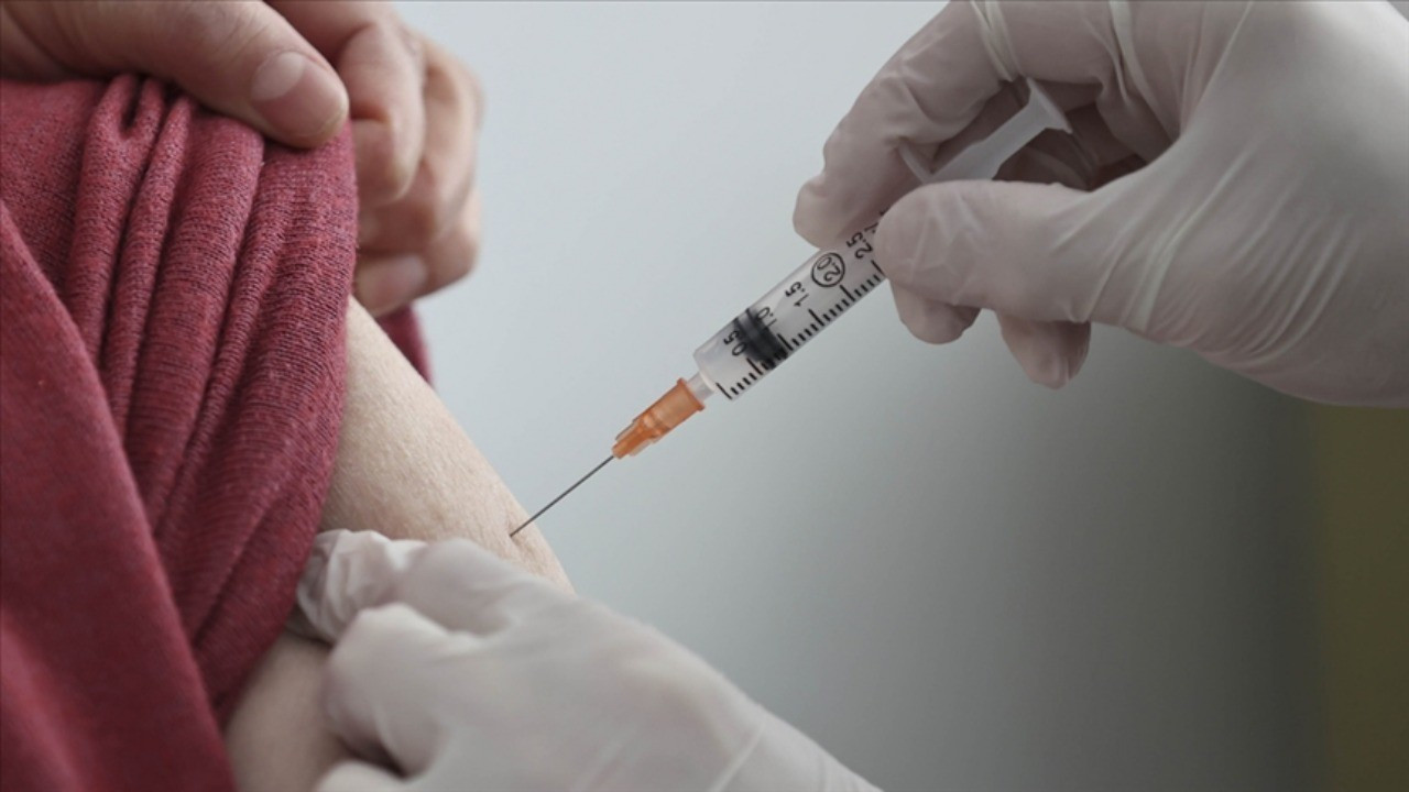 İBB'nin ücretsiz HPV aşısı için 2 günde 70 bin başvuru