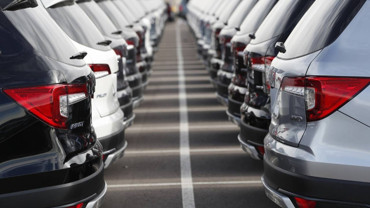 Otoda ‘zararına satış’ da daralmayı önleyemedi