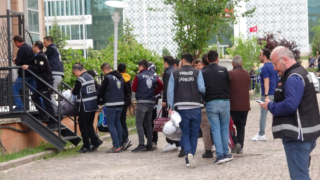 Mahzen-49 operasyonunda 32 kişiye tutuklama