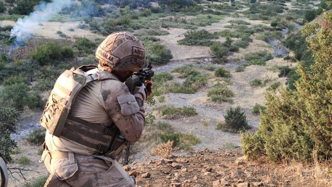 MSB duyurdu: Irak ve Suriye'nin kuzeyinde 16 terörist etkisiz hale getirildi