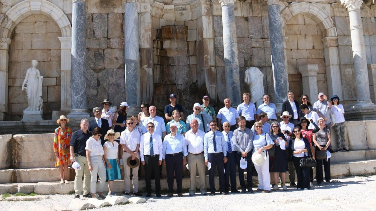 AB Büyükelçileri Burdur ve Isparta’yı ziyaret etti