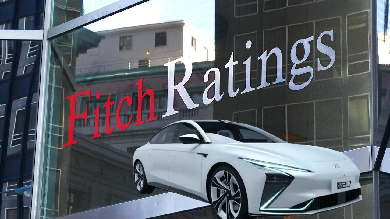 Fitch, Türk bankalarının görünümünü revize etti