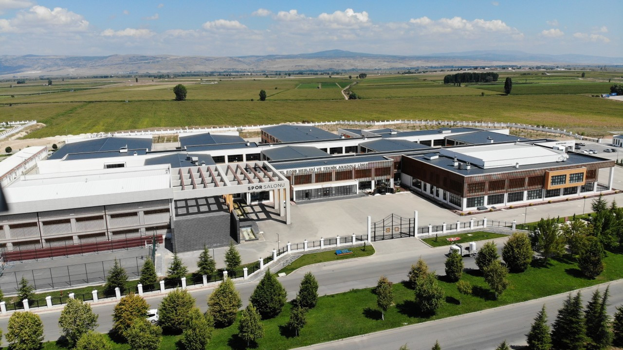 Özel EOSB Mesleki ve Teknik Anadolu Lisesi’nde yeni dönem kayıtlarına başlanıyor