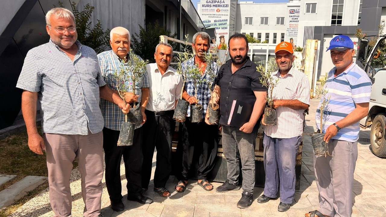 Antalya Büyükşehir’den çiftçiye destek