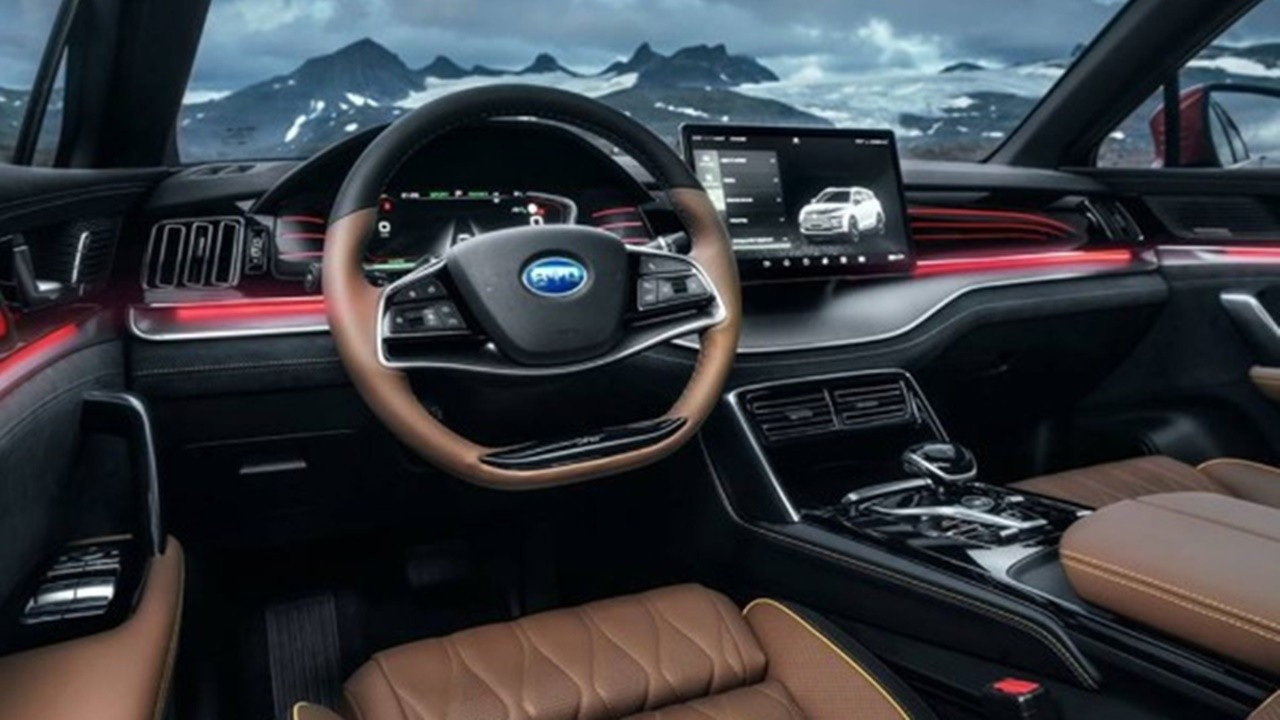 Çin otomotiv devi Türkiye'ye 1 milyar dolar yatırım yapacağını açıkladı