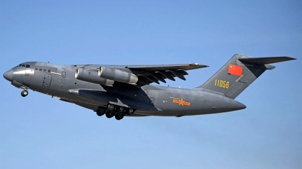 Çin'in Y-20 nakliye uçağından Moskova’ya şüpheli iniş