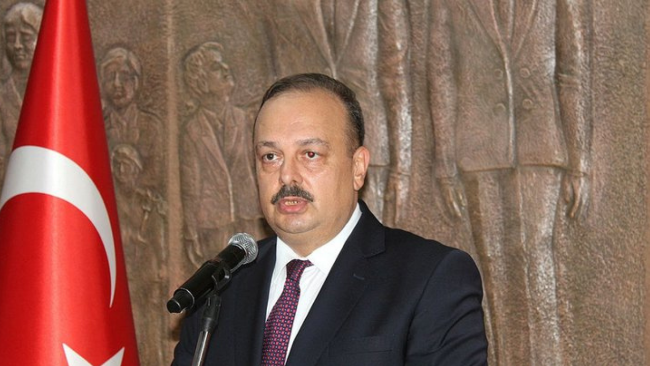 Aydın Valisi Canbolat: Yangında 140 bin ton atık kağıt zarar gördü