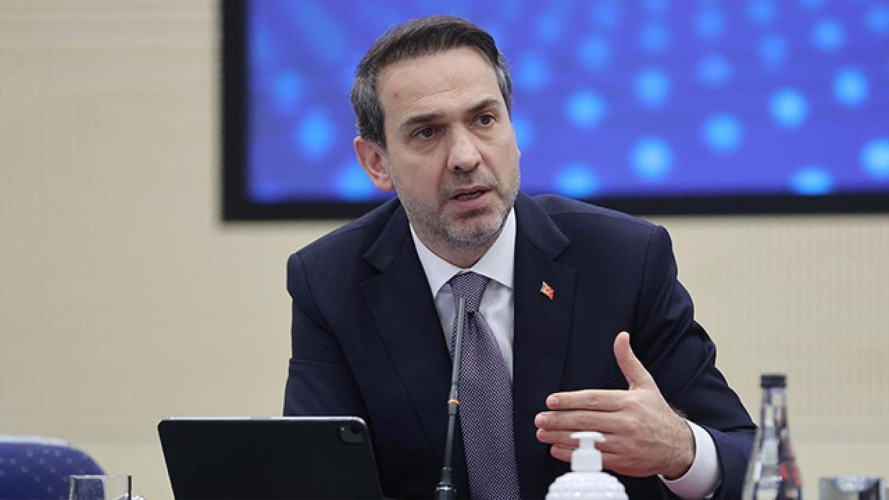 Bakan Bayraktar: Rize açıklarında petrol arama konusu programımızda var