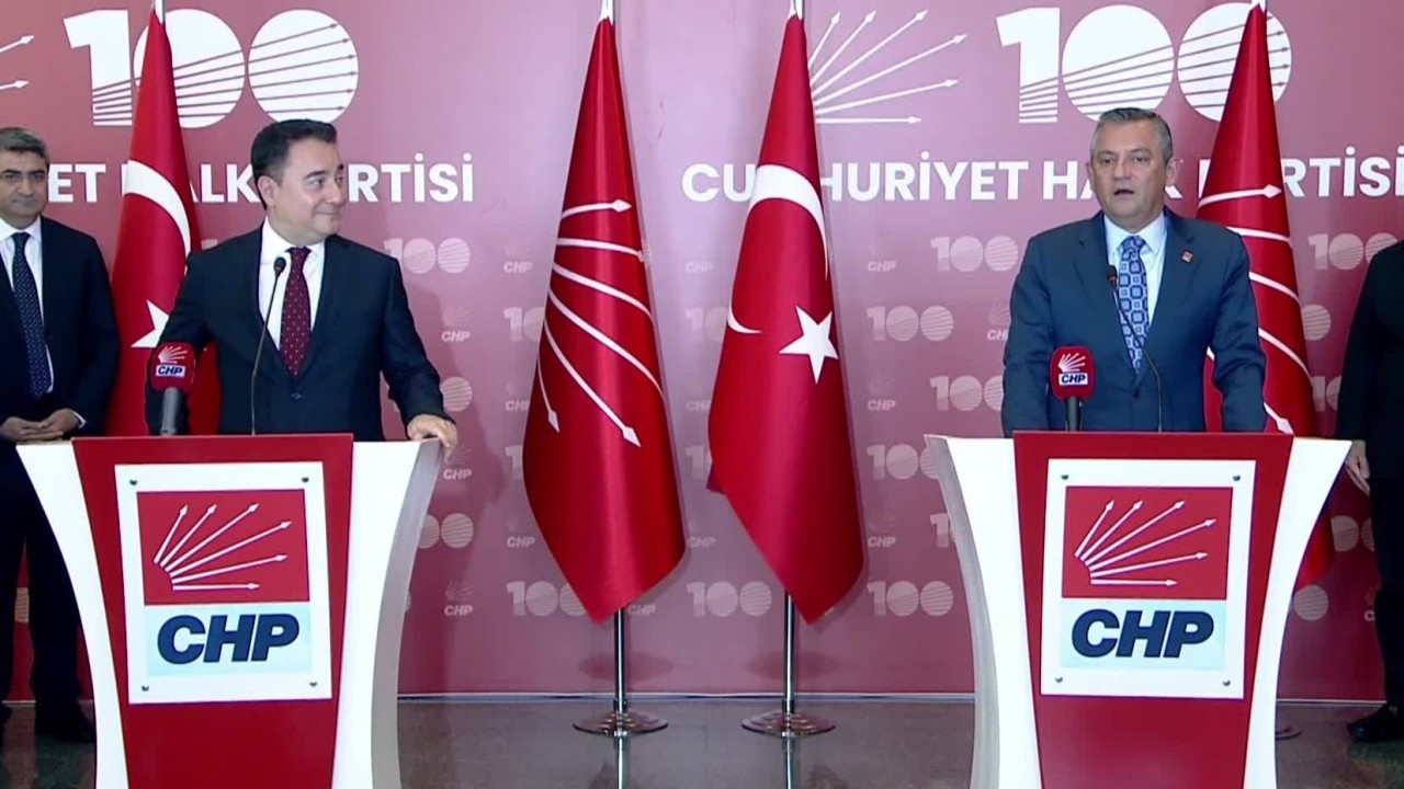 Özgür Özel'den hayvan hakları yasası açıklaması: CHP’li belediyeler bunu yapmayacak