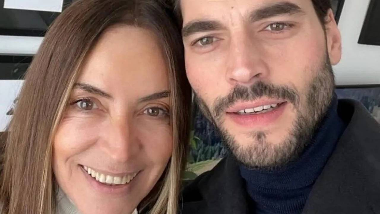 Akın Akınözü'nün anne acısı: Oyuncu Özlem Akınözü hayatını kaybetti