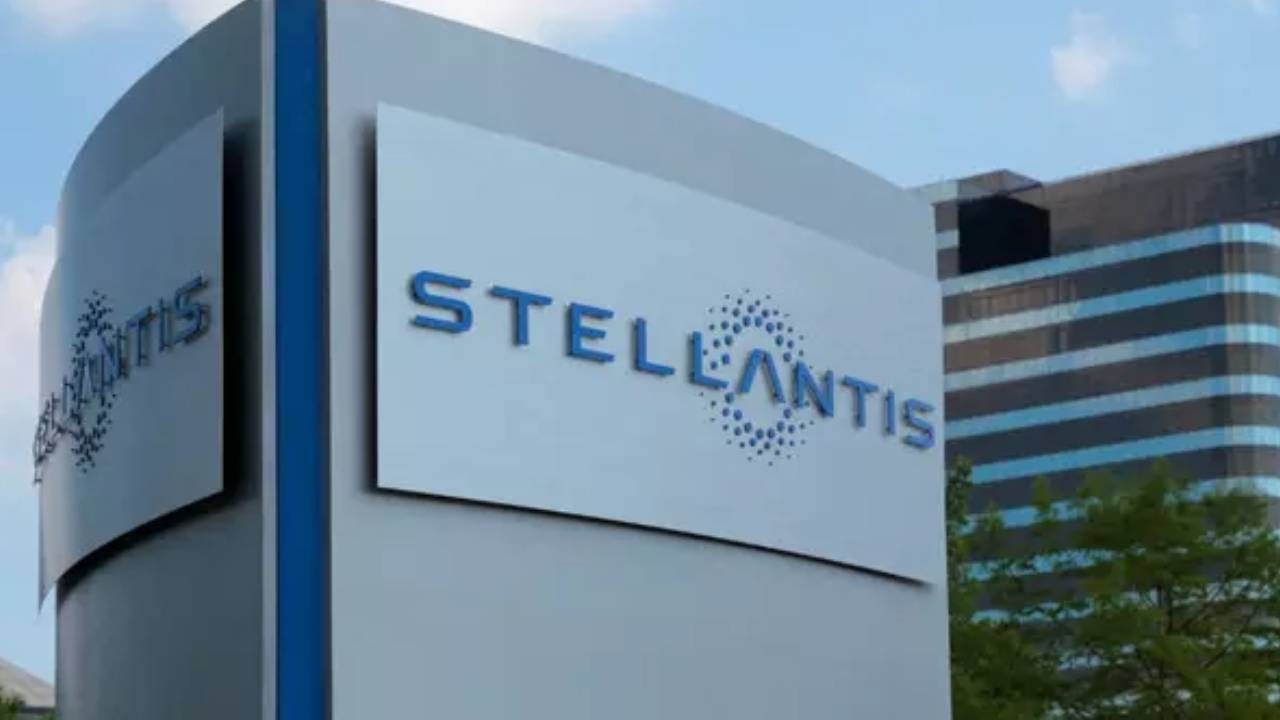 Stellantis'in üçüncü çeyrek gelirinde sert düşüş