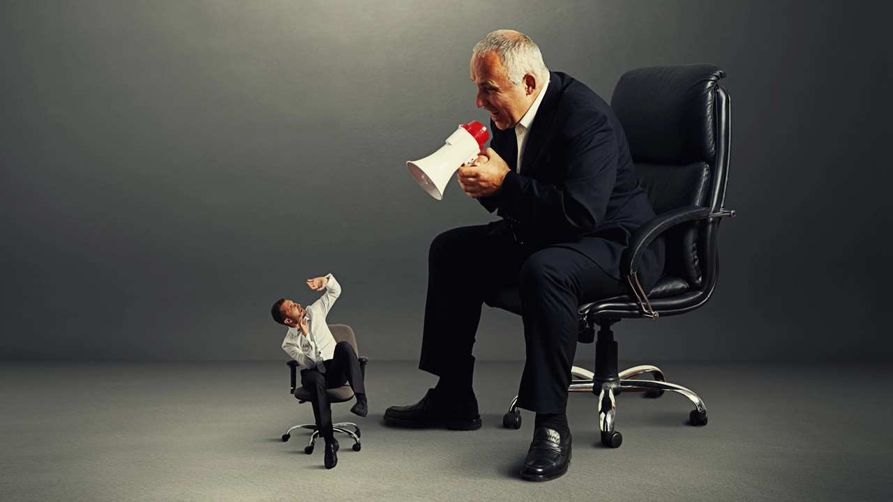 Kötü bir patronla profesyonelce nasıl başa çıkılır?