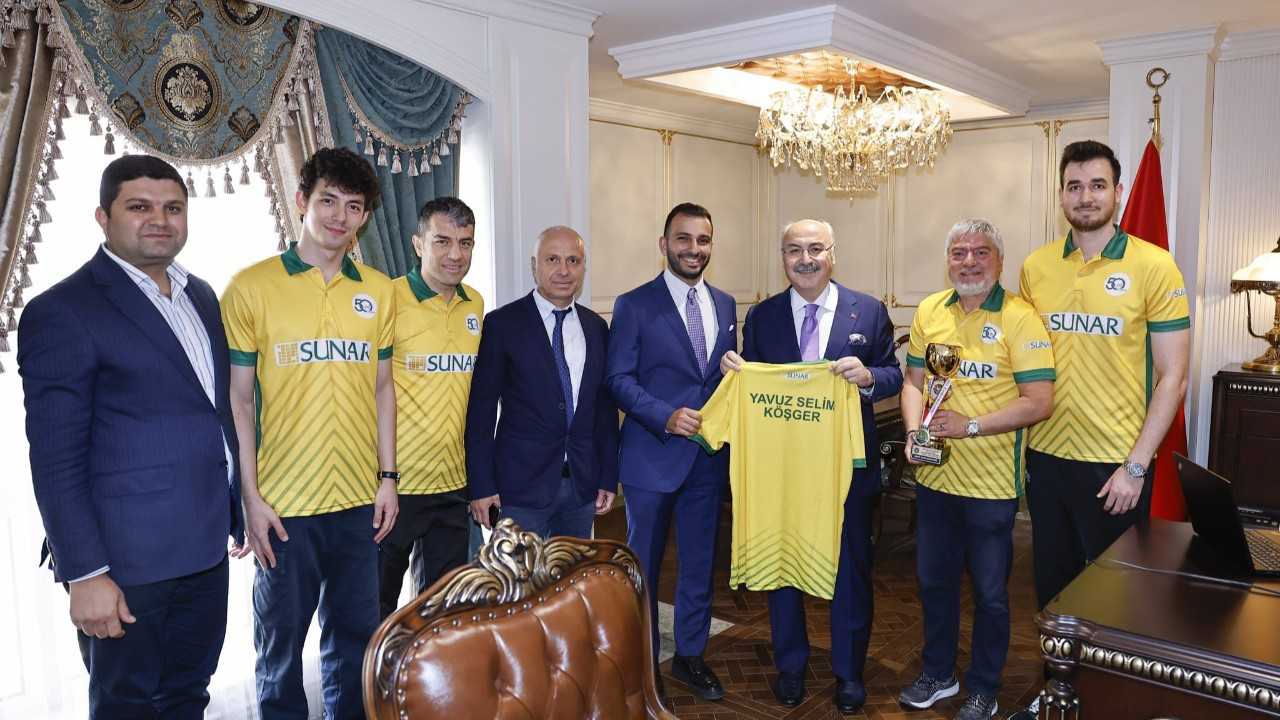 Sunar’ın takımı 50’nci yılda masa tenisi şampiyonu oldu