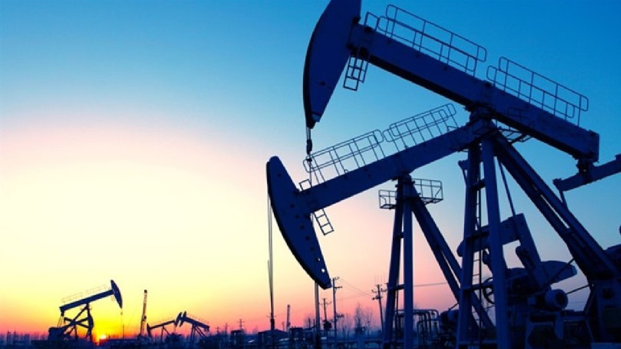 2021'den bu yana bir ilk: Brent petrol 70 doların altına düştü