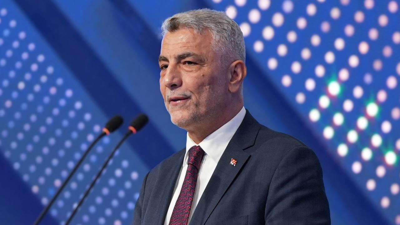 Ticaret Bakanı Bolat: 2024'ün sonuna kadar toplamda 8 milyar dolar e-ihracata ulaşmayı hedefliyoruz