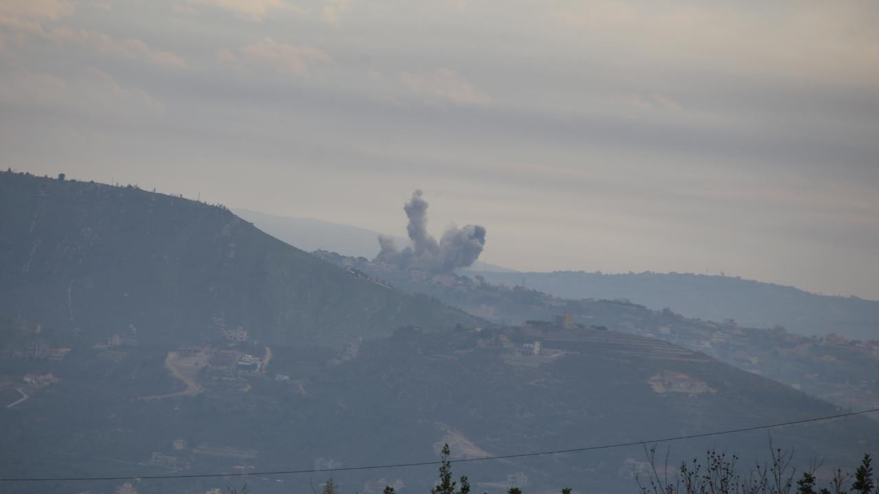 Hizbullah, İsrail'in kuzeyindeki askeri üslere saldırı düzenledi