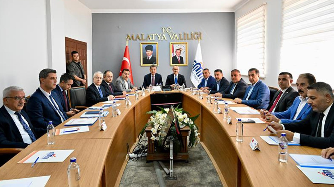 Hazine ve Maliye Bakan Yardımcısı Cantimur: Deprem bölgesinde vergi mükellefleri için gereken adımlar atılacak