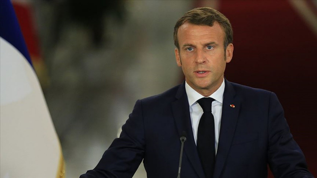 Macron, Fransız milletvekillerine hükümeti düşürmemeleri çağrısı yaptı