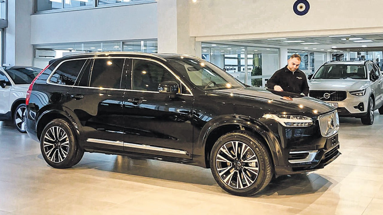 Otomotiv satışları, durgunluğa rağmen milyon barajını aşacak